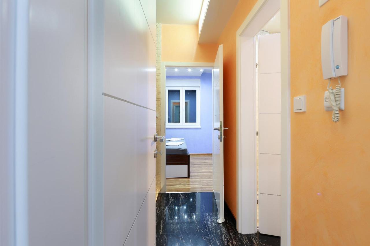 Villa Mainz Novalja Bagian luar foto