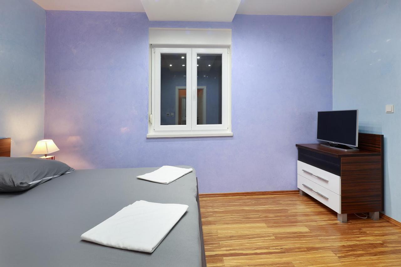 Villa Mainz Novalja Bagian luar foto
